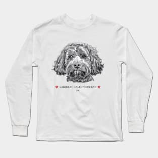 Kisses on Valentine's Day Long Sleeve T-Shirt